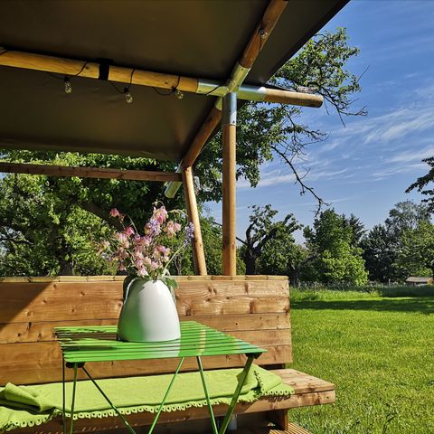 Canvas and wooden tent 4 persons