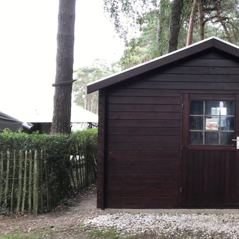 CANVAS AND WOOD TENT 4 people - with private sanitary unit