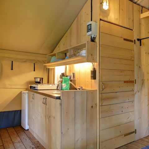 CANVAS AND WOOD TENT 4 people - including sanitary facilities