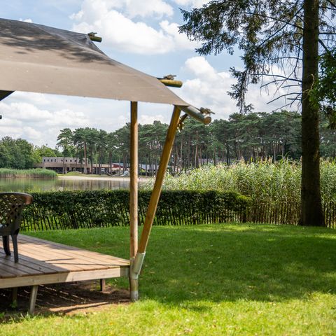 Canvas and wooden tent 4 persons - including sanitary facilities