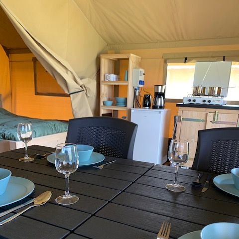 Canvas and wooden tent 6 persons