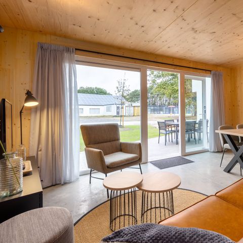 BUNGALOW 6 people