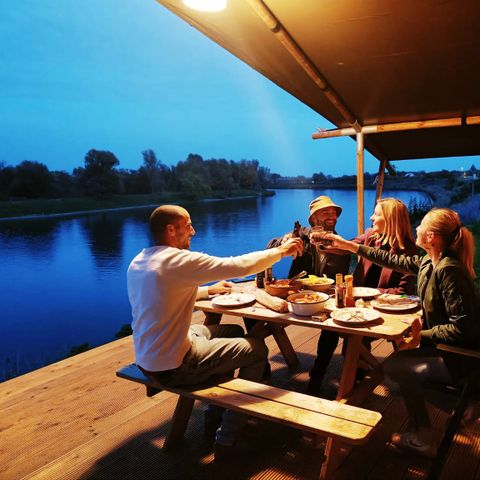 CANVAS AND WOOD TENT 6 people - Excellent Maaszicht