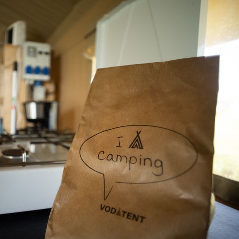 CANVAS AND WOOD TENT 6 people - premium Maaszicht