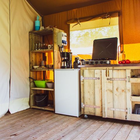Canvas and wooden tent 6 persons - Standard Maaszicht