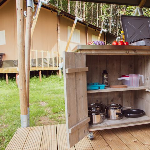 Canvas and wooden tent 6 persons
