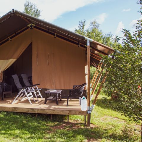 CANVAS AND WOOD TENT 6 people