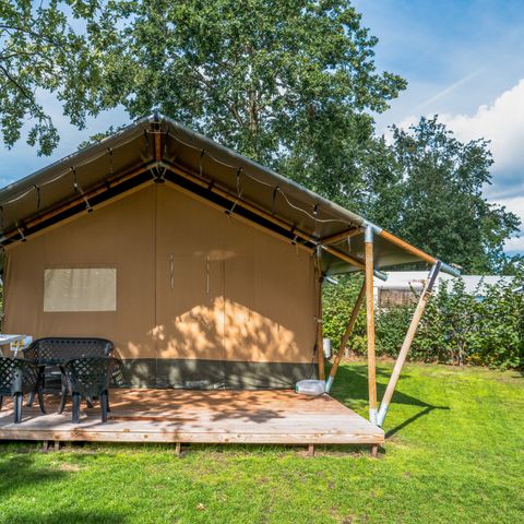 CANVAS AND WOOD TENT 4 people