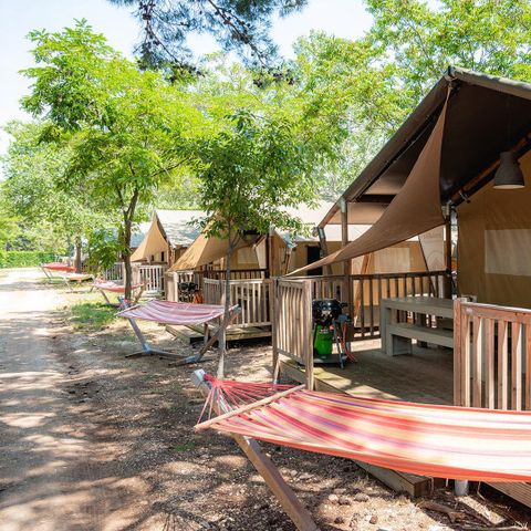 CANVAS AND WOOD TENT 5 people - Outback