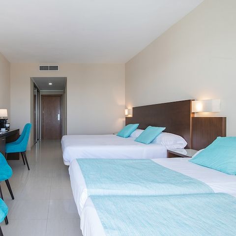 Bedroom 4 persons - Hotel room Terrace seaside