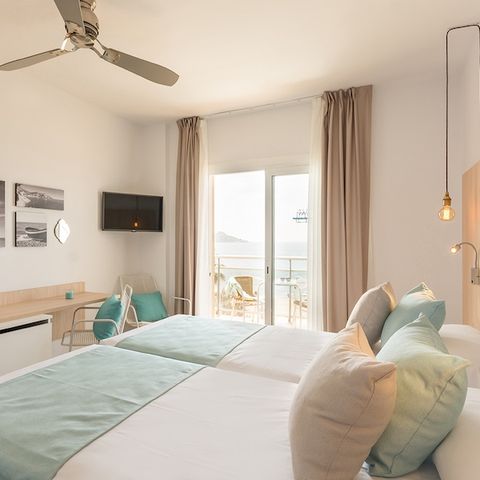 Bedroom 1 person - Balcony - Breakfast included