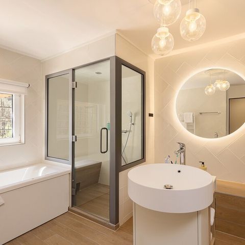 HOUSE 12 people - VIP LG2235