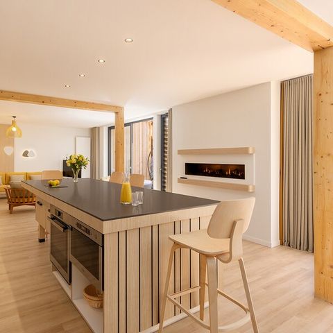 HOUSE 12 people - VIP LG2235