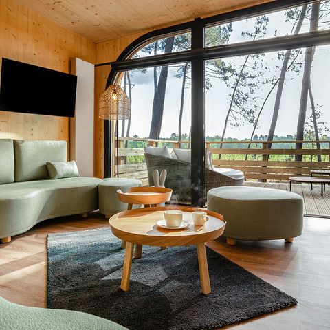 UNUSUAL ACCOMMODATION 6 people - Treehouse LG2241