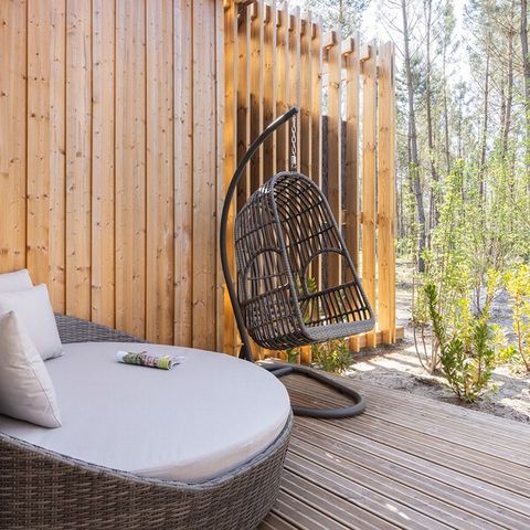 HOUSE 12 people - VIP LG2235