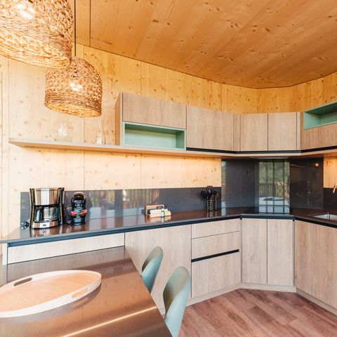 UNUSUAL ACCOMMODATION 4 people - House in the Trees 4 people