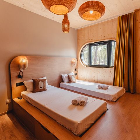 UNUSUAL ACCOMMODATION 4 people - House in the Trees 4 people