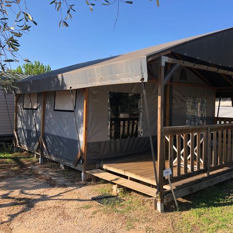 CANVAS AND WOOD TENT 4 people - Les Issambres