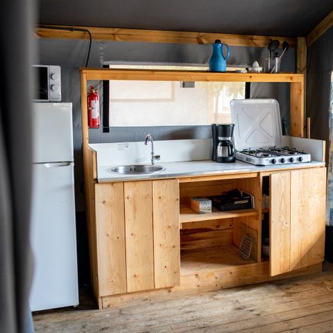 Canvas and wooden tent 4 persons - Les Issambres