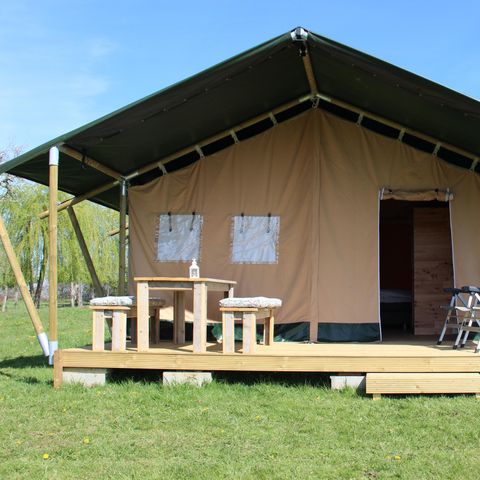 CANVAS AND WOOD TENT 6 people - with private toilet