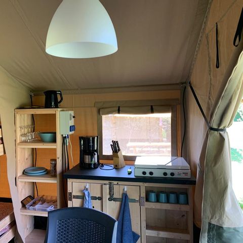 Canvas and wooden tent 4 persons