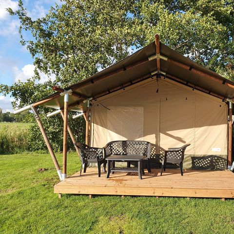 Canvas and wooden tent 4 persons