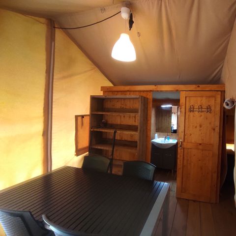 CANVAS AND WOOD TENT 6 people - incl. private sanitary facilities