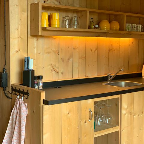 Canvas and wooden tent 6 persons - including sanitary facilities