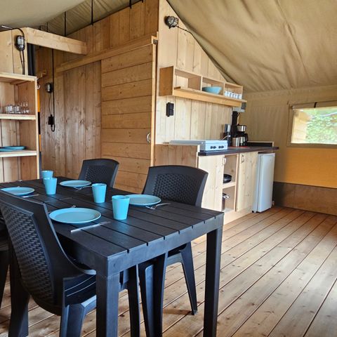Canvas and wooden tent 4 persons - including sanitary facilities