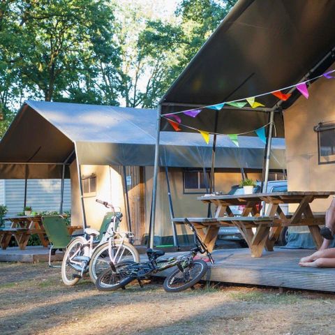 Canvas and wooden tent 5 persons