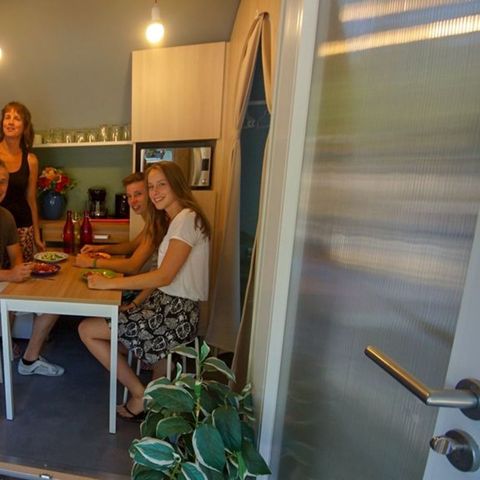 Glamping tent 6 persons - Le Petit Chateau