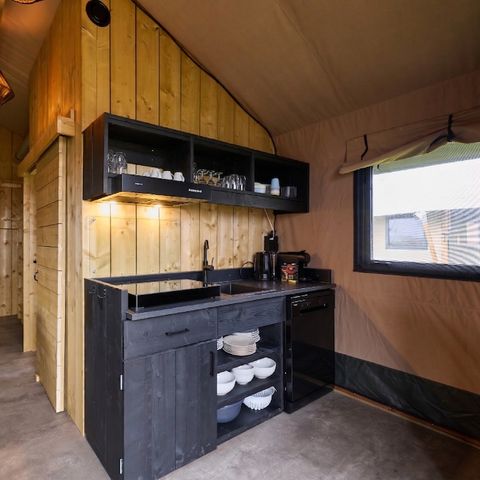 CANVAS AND WOOD TENT 6 people - Adventure lodge DeLuxe