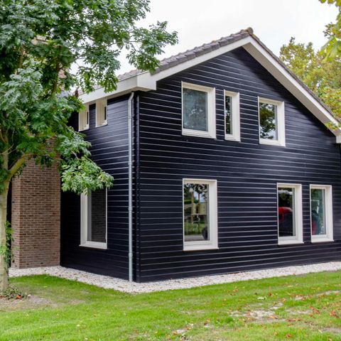 VILLA 12 people - on the wheel