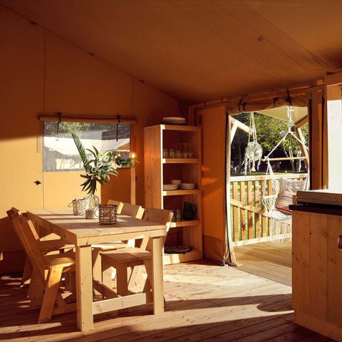 Canvas and wooden tent 5 persons - La Vida