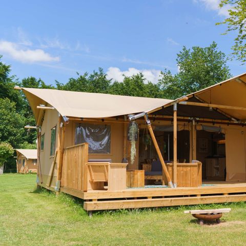 Canvas and wooden tent 7 persons - La Gran Vida Hot tub