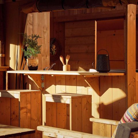 Canvas and wooden tent 7 persons - La Gran Vida Hot tub