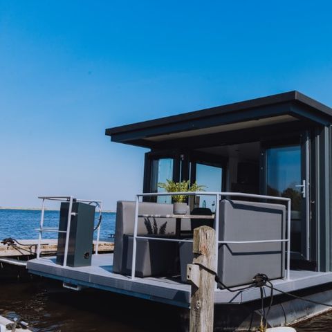 UNUSUAL ACCOMMODATION 4 people - Harbour +