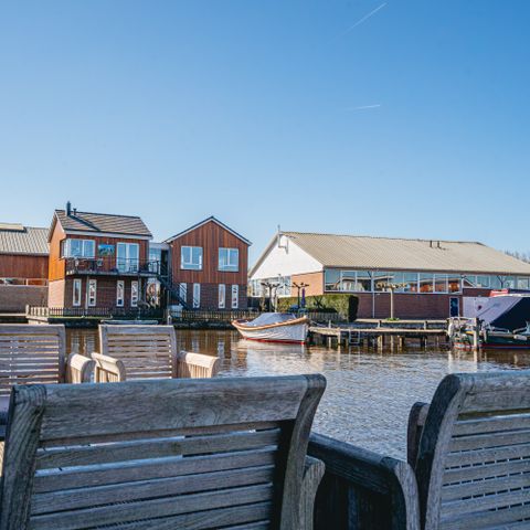 UNUSUAL ACCOMMODATION 6 people - Houseboat De Woude