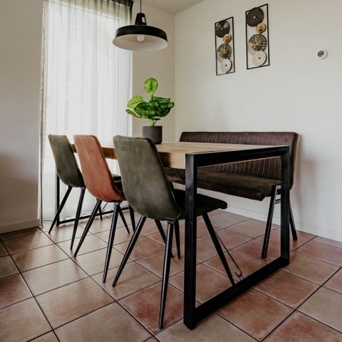 HOUSE 6 people - Busch and Dam