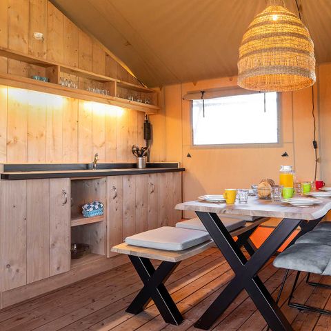 CANVAS AND WOOD TENT 6 people - Avocet