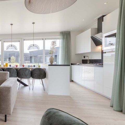 HOUSE 10 people - 10 pers. vakantiehuisje Smient