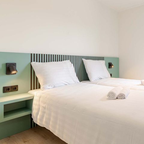 HOUSE 10 people - 10 pers. vakantiehuisje Smient