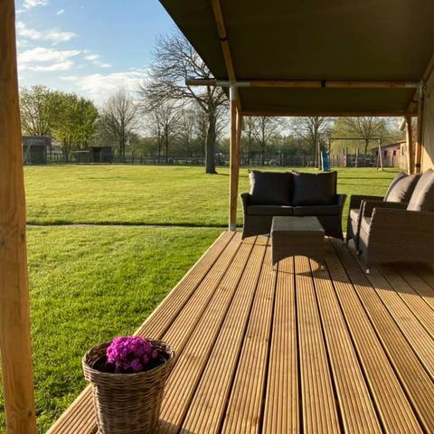 Canvas and wooden tent 4 persons