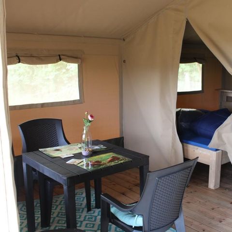 Canvas and wooden tent 4 persons
