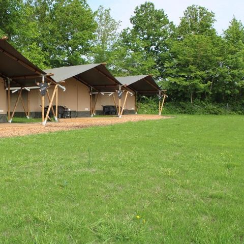 Canvas and wooden tent 4 persons
