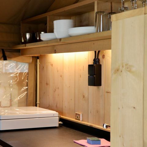 Canvas and wooden tent 5 persons - including sanitary facilities