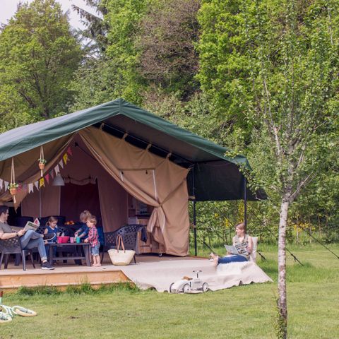Canvas and wooden tent 6 persons