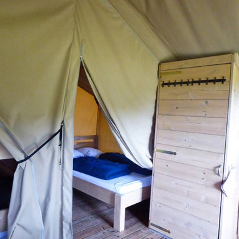 CANVAS AND WOOD TENT 6 people - incl toilet