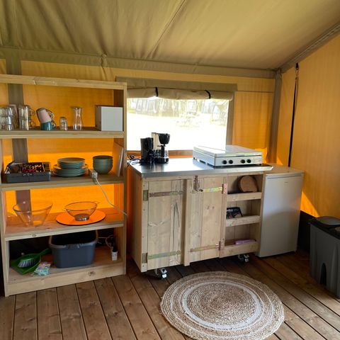 Canvas and wooden tent 6 persons
