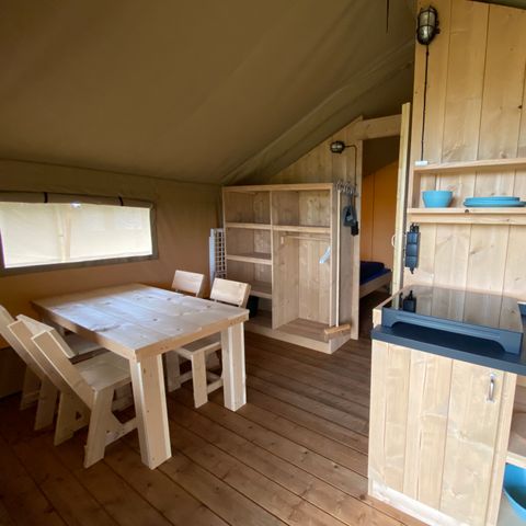 CANVAS AND WOOD TENT 4 people - including sanitary facilities